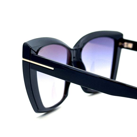 New, TOM FORD Scarlet-02 Sunglasses TF920 01B Authentic main image 11